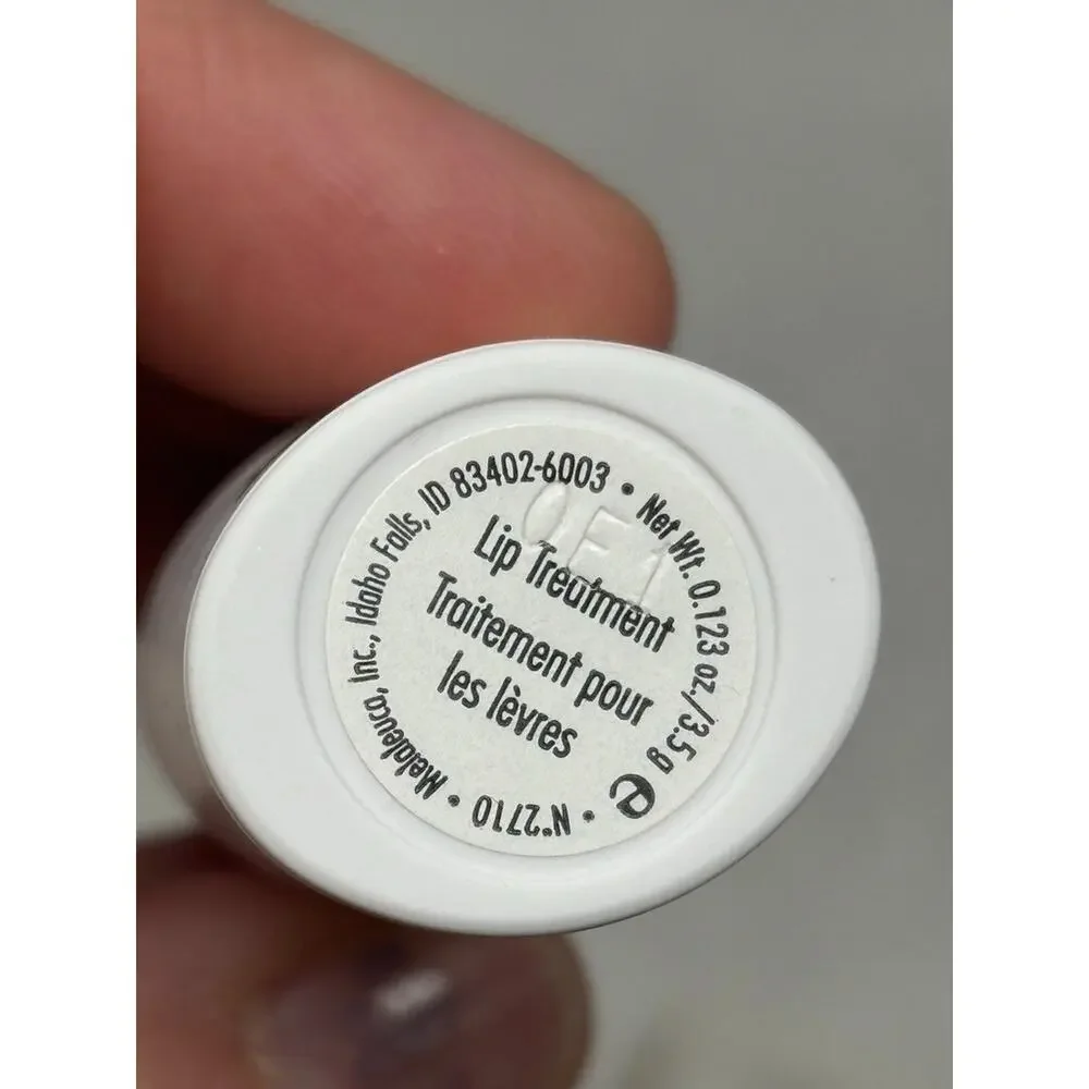 Sei Bella Lip Treatment Clear Hydration Pre-Lipstick‎ .123 oz N - 2710